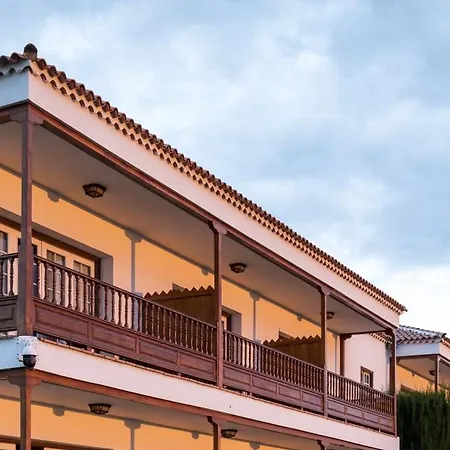 De La Palma Hotel
