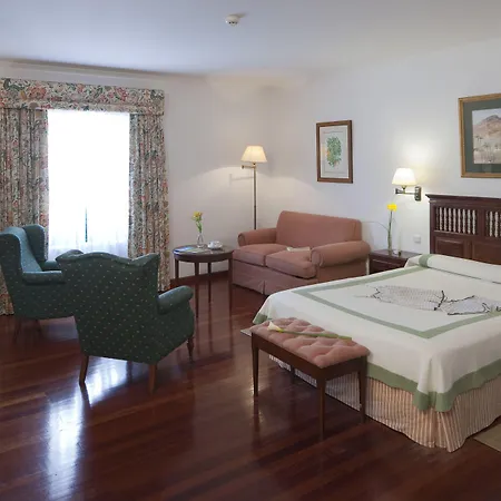 Hotel De La Palma 4*