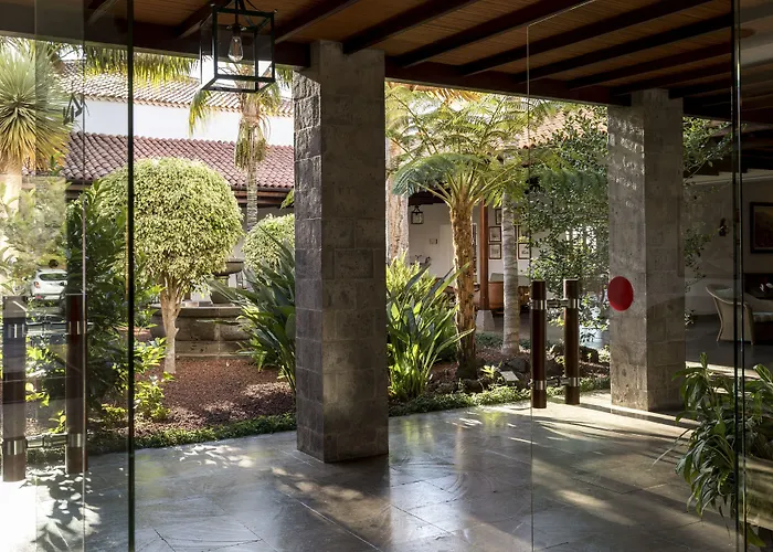 ホテル De La Palma 4*