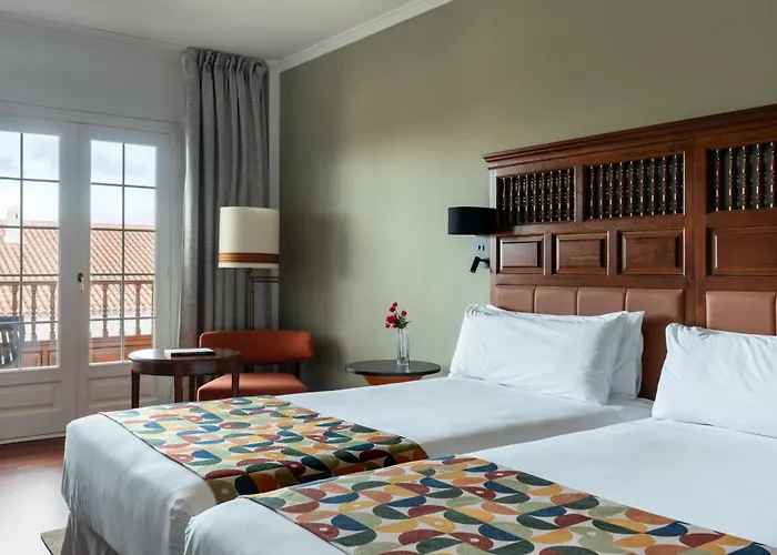 ホテル De La Palma 4*